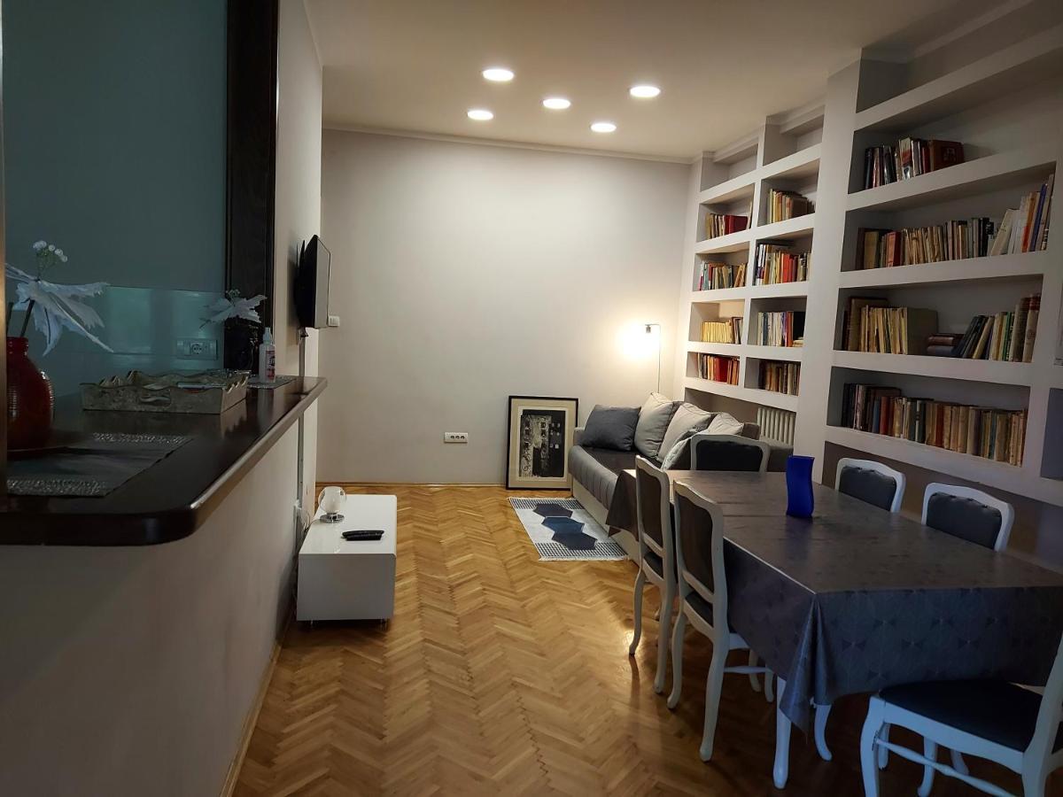 Downtown Apartment In Walk Zone With 3 Bedrooms And Garage Novi Sad Exterior photo