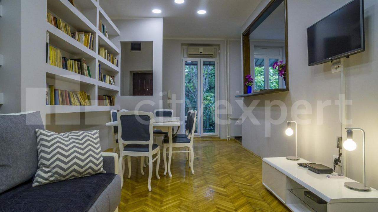 Downtown Apartment In Walk Zone With 3 Bedrooms And Garage Novi Sad Exterior photo